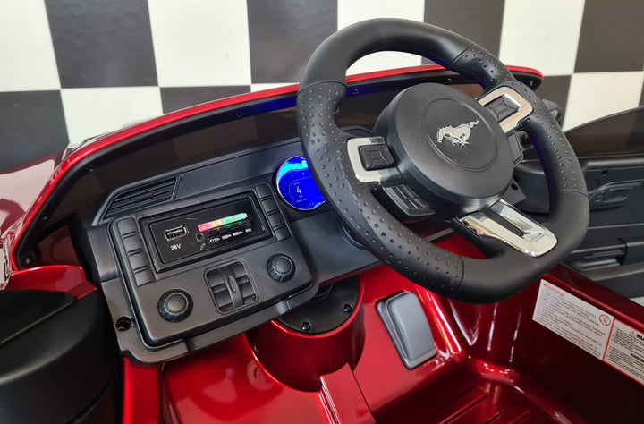 Kinderauto Ford Mustang 24 volt met driftfunctie en afstandsbediening, metallic rood