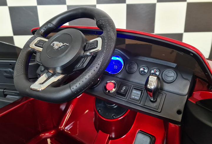 Kinderauto Ford Mustang 24 volt met driftfunctie en afstandsbediening, metallic rood