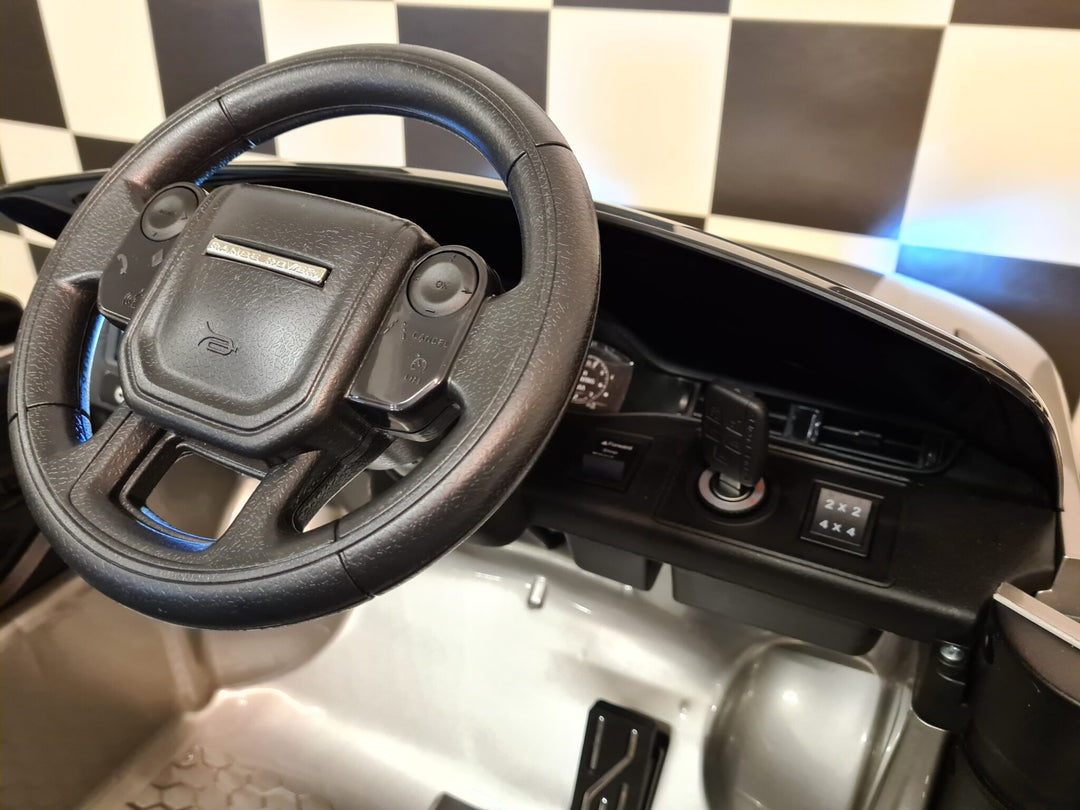 Accu-speelgoedauto Range Rover Evoque, 4 motoren, grijs
