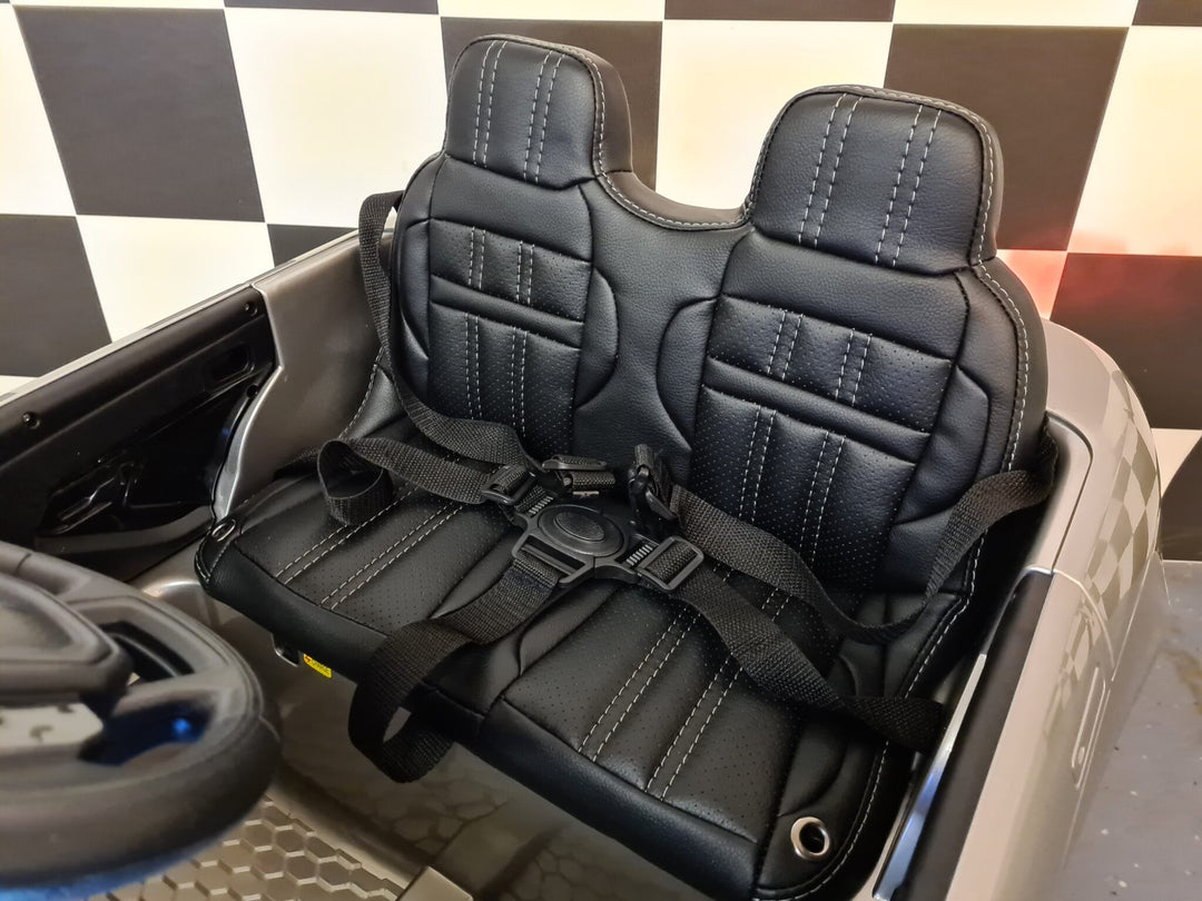 Accu-speelgoedauto Range Rover Evoque, 4 motoren, grijs