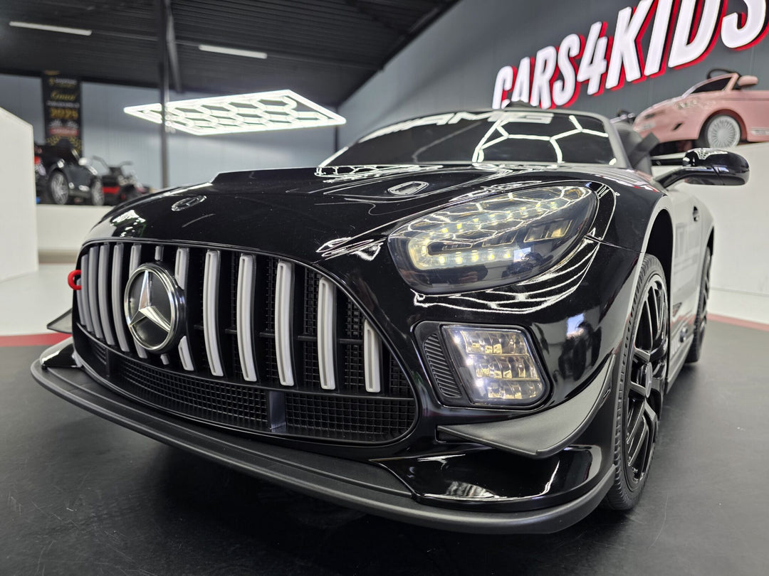 Mercedes AMG GT3 metallic zwart elektrische kinderauto