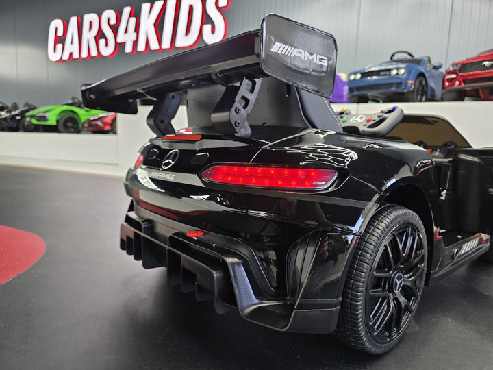 Mercedes AMG GT3 metallic zwart elektrische kinderauto