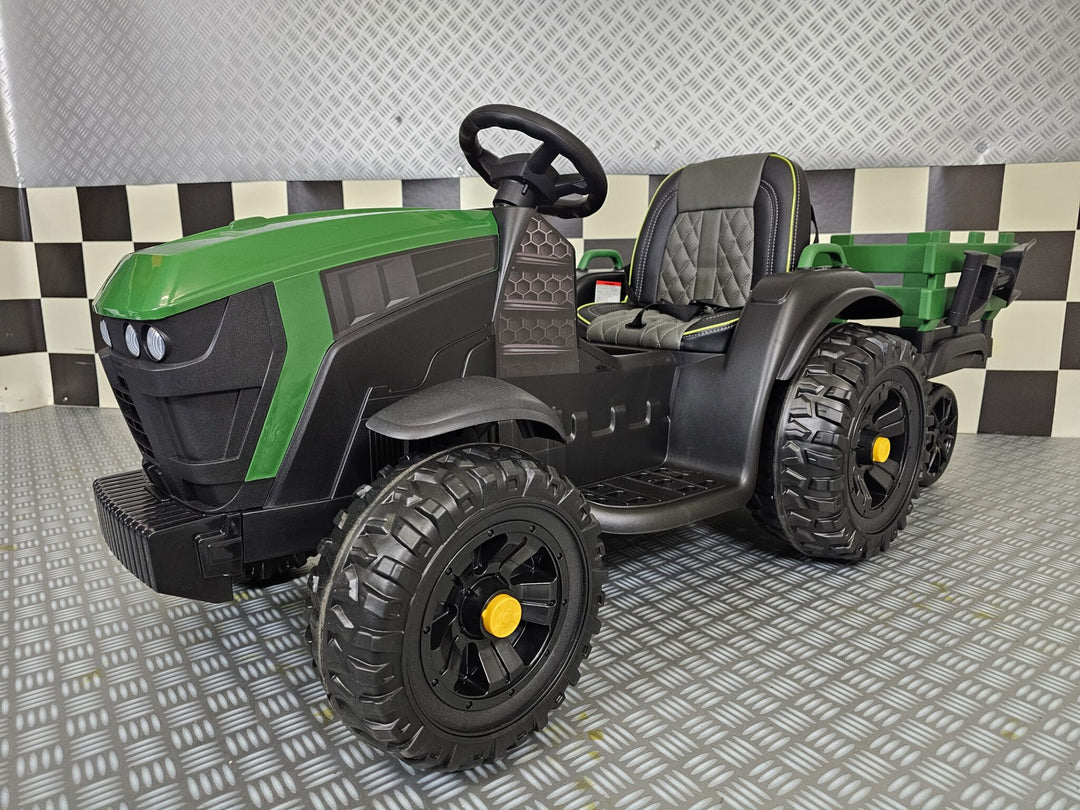 Kindertractor Farmer 12 volt groen met afstandsbediening