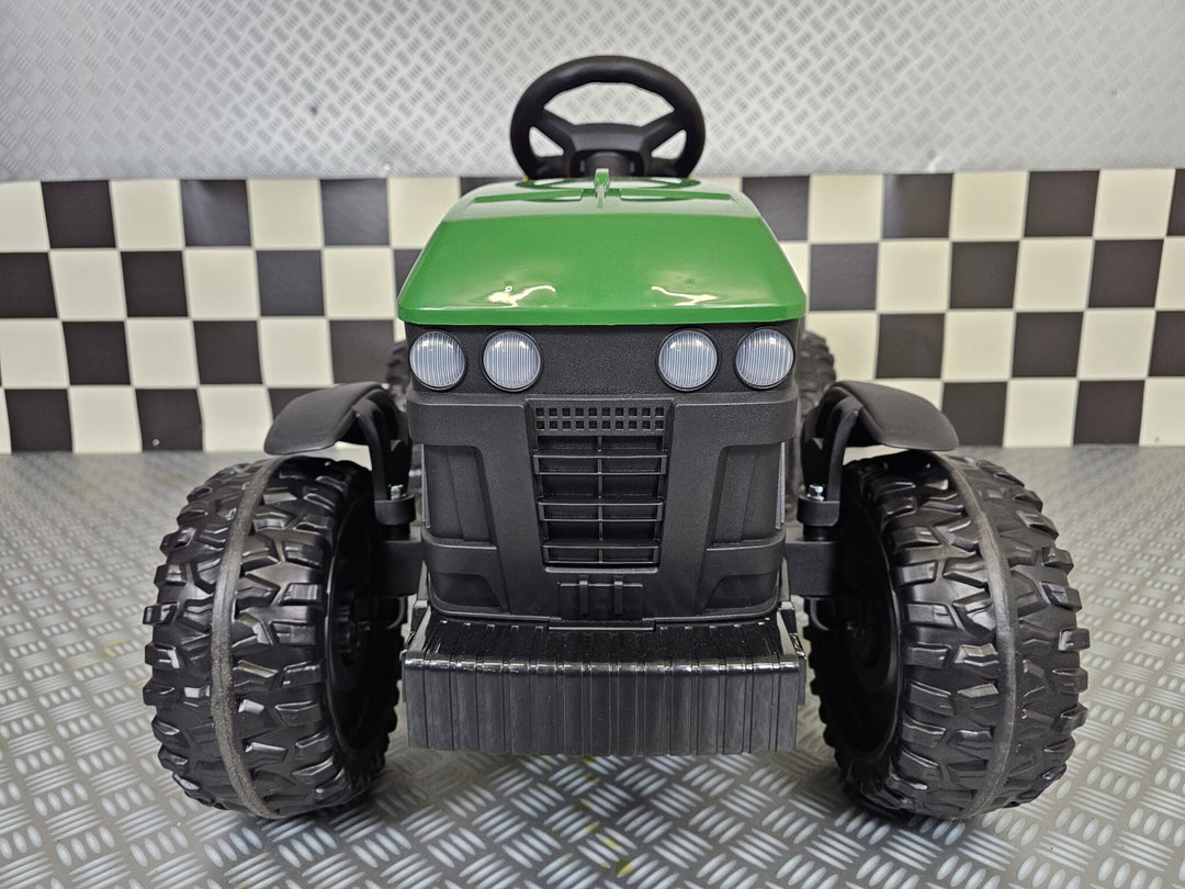 Kindertractor Farmer 12 volt groen met afstandsbediening