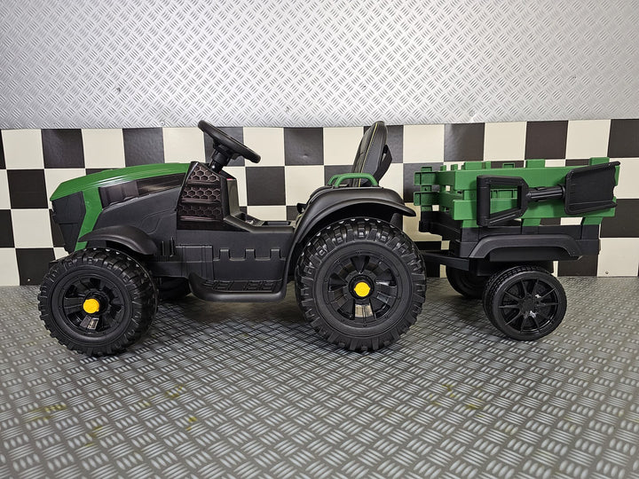 Kindertractor Farmer 12 volt groen met afstandsbediening