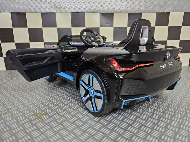 Elektrische kinderauto BMW i4 12 volt zwart
