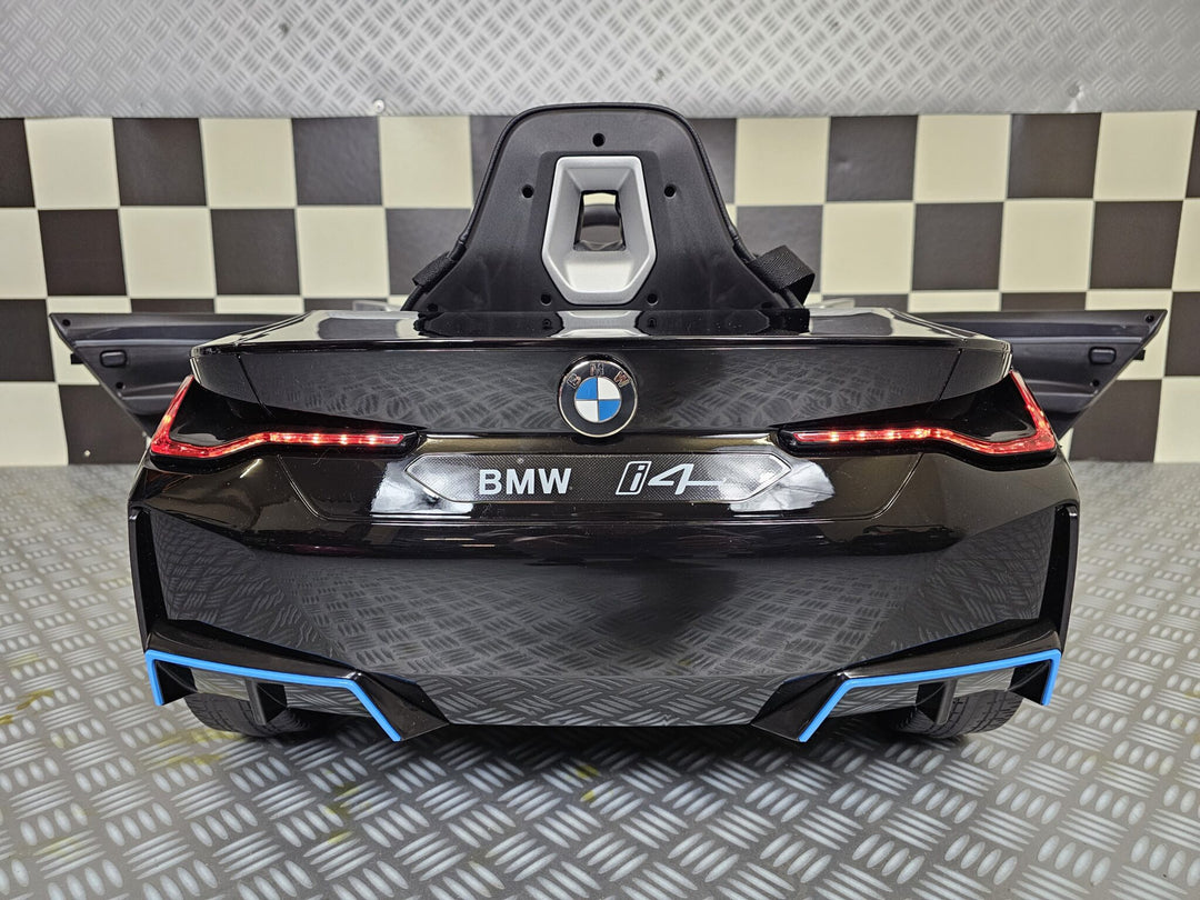 Elektrische kinderauto BMW i4 12 volt zwart