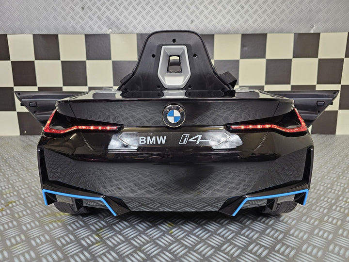 Elektrische kinderauto BMW i4 12 volt zwart