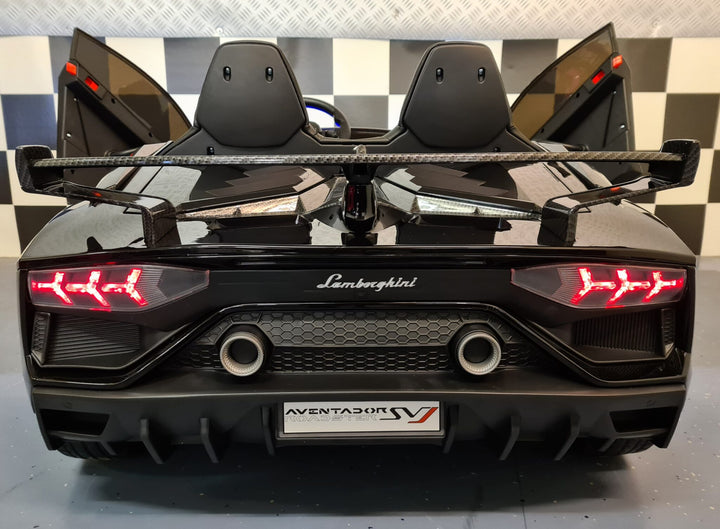 24 volt Lamborghini Aventador voor 2 personen met driftfunctie, metallic zwart