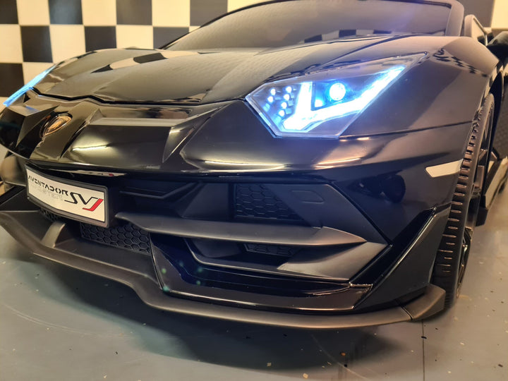 24 volt Lamborghini Aventador voor 2 personen met driftfunctie, metallic zwart