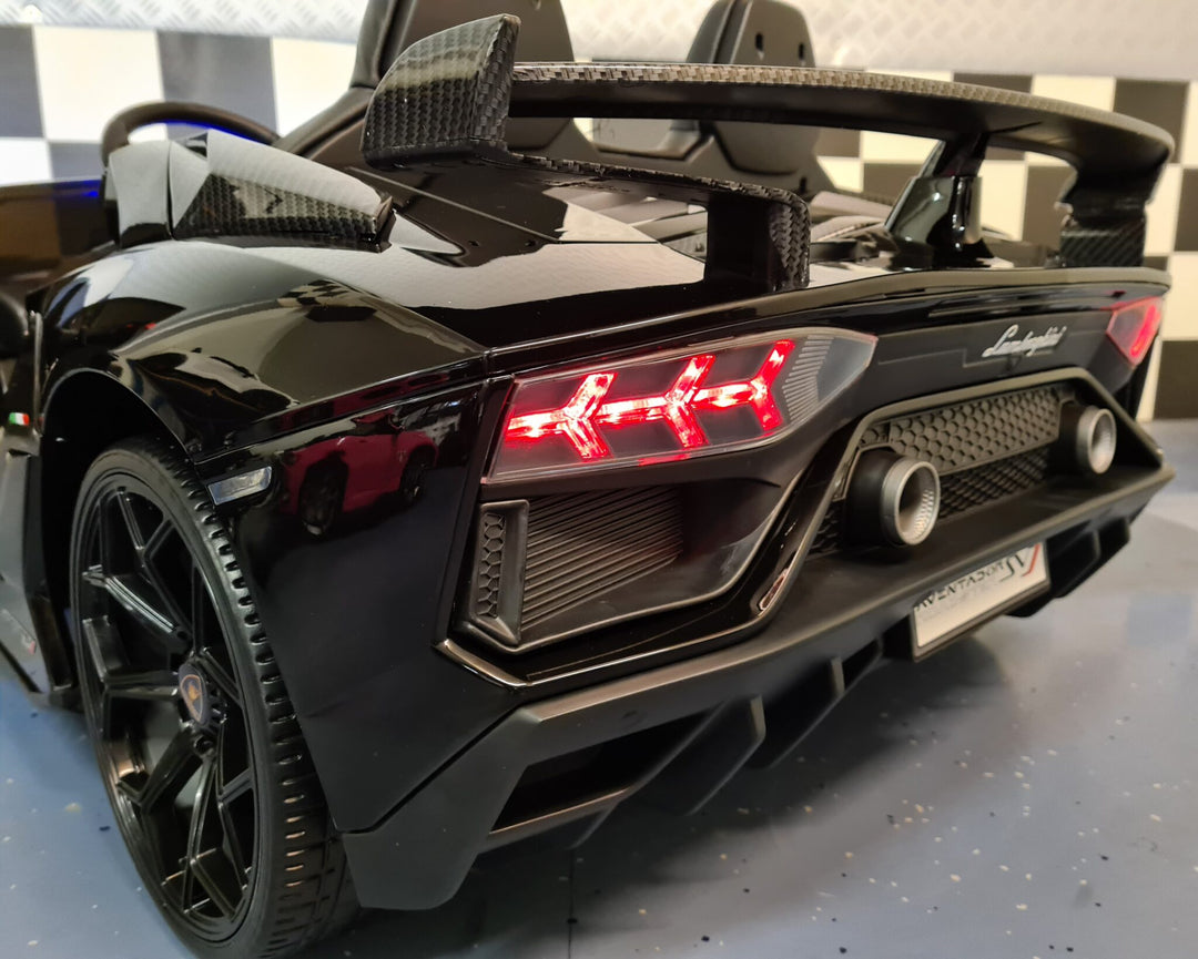 24 volt Lamborghini Aventador voor 2 personen met driftfunctie, metallic zwart