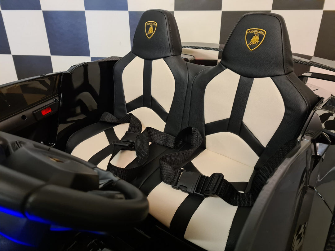 24 volt Lamborghini Aventador voor 2 personen met driftfunctie, metallic zwart
