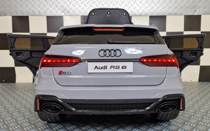Elektrische kinderauto Audi RS6 nardo-grijs