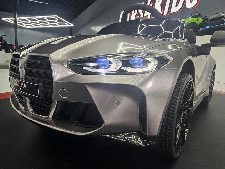 Elektrische kinderauto BMW M4 12 volt metallic grijs