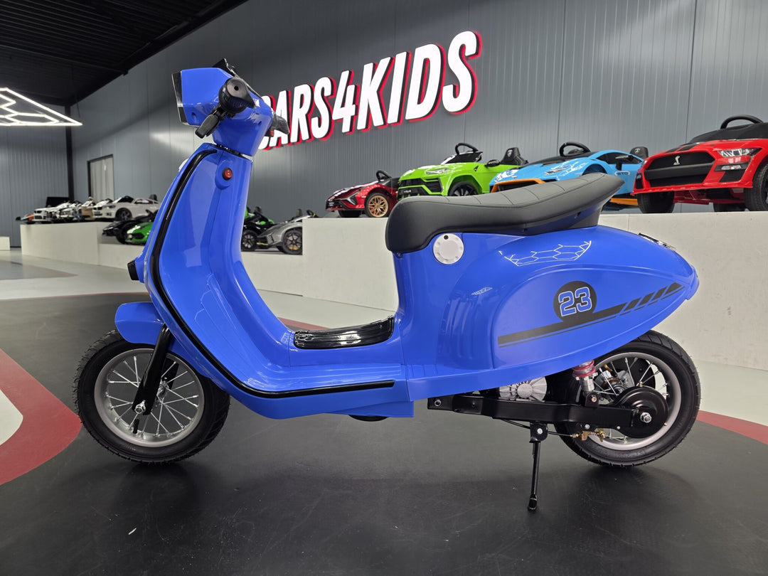 Blauwe elektrische kinderstep 24V