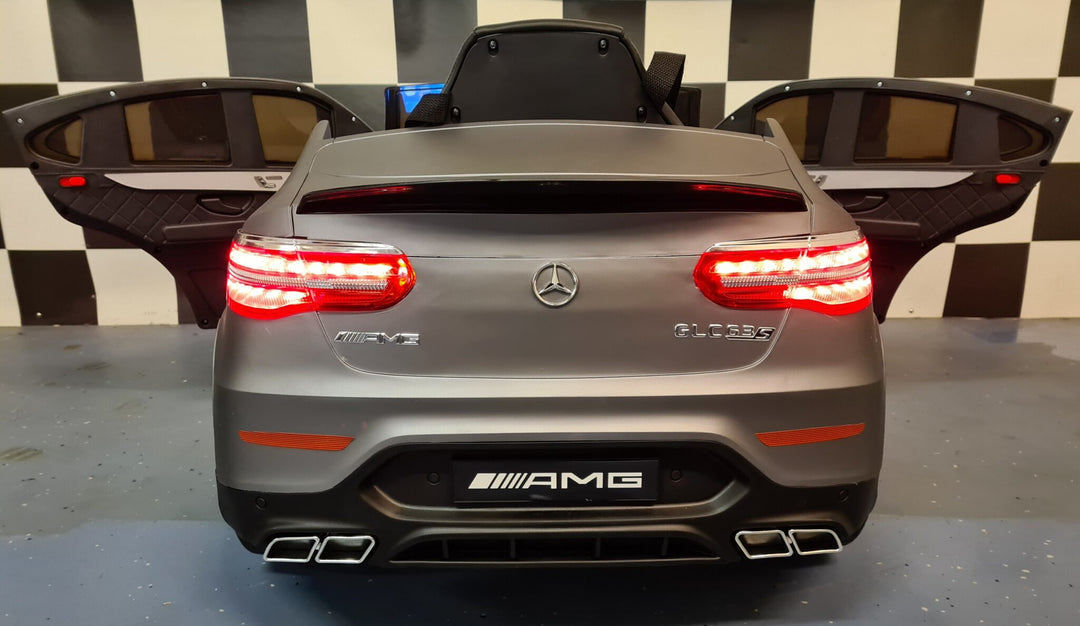 Elektrische kinderauto Mercedes GLC 63 AMG matgrijs