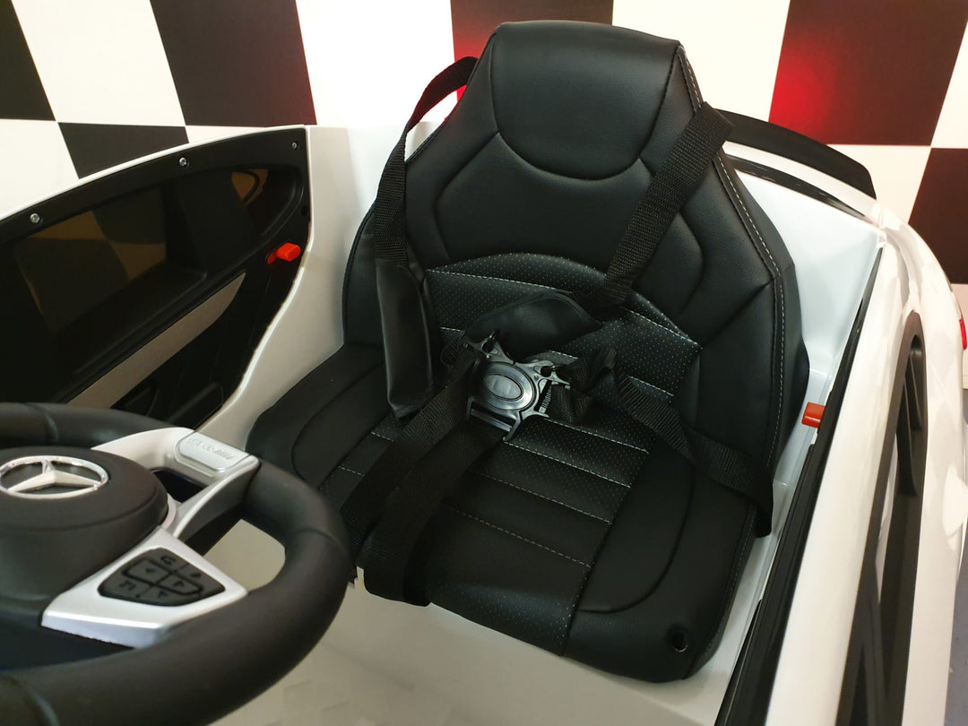 Accu voor elektrische auto Mercedes GLC 63 AMG 12 volt wit