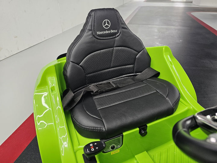 Kinderauto Mercedes CLA 45 groen