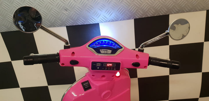 Vespa GTS kinderscooter roze 12 volt met windscherm