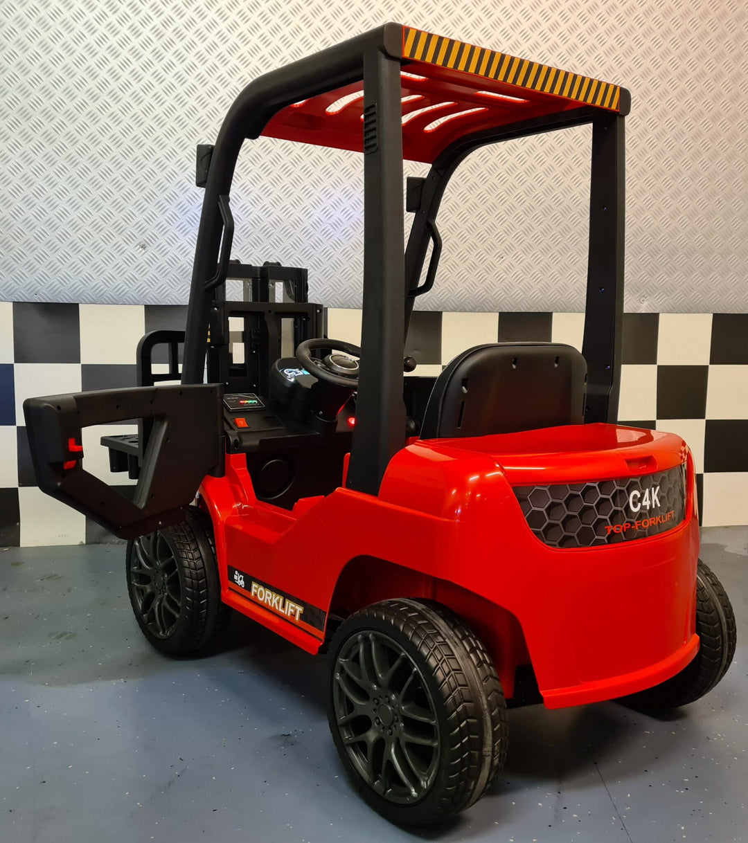 Rode kinderheftruck met afstandsbediening